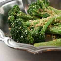 Garlicky Crumb -Coated Broccoli