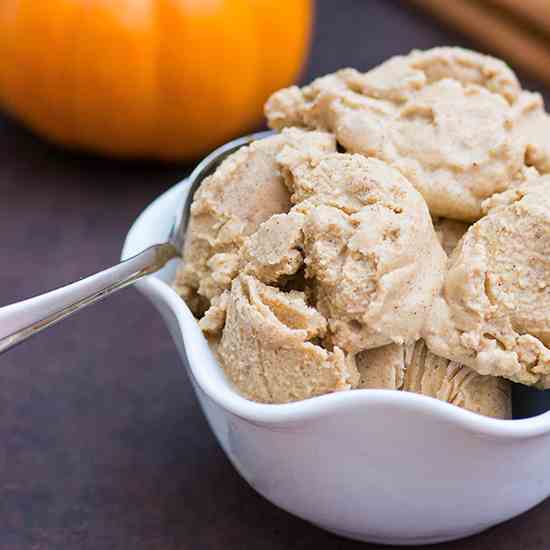 Dairy-Free Spiced Maple Pumpkin Gelato 