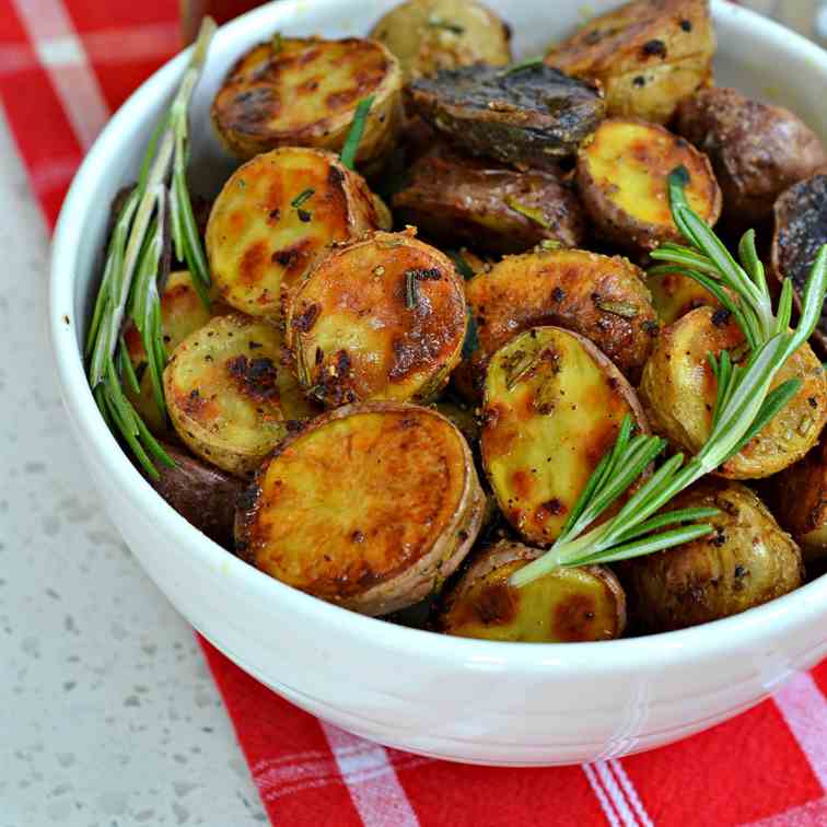 Roasted Rosemary Potatoes