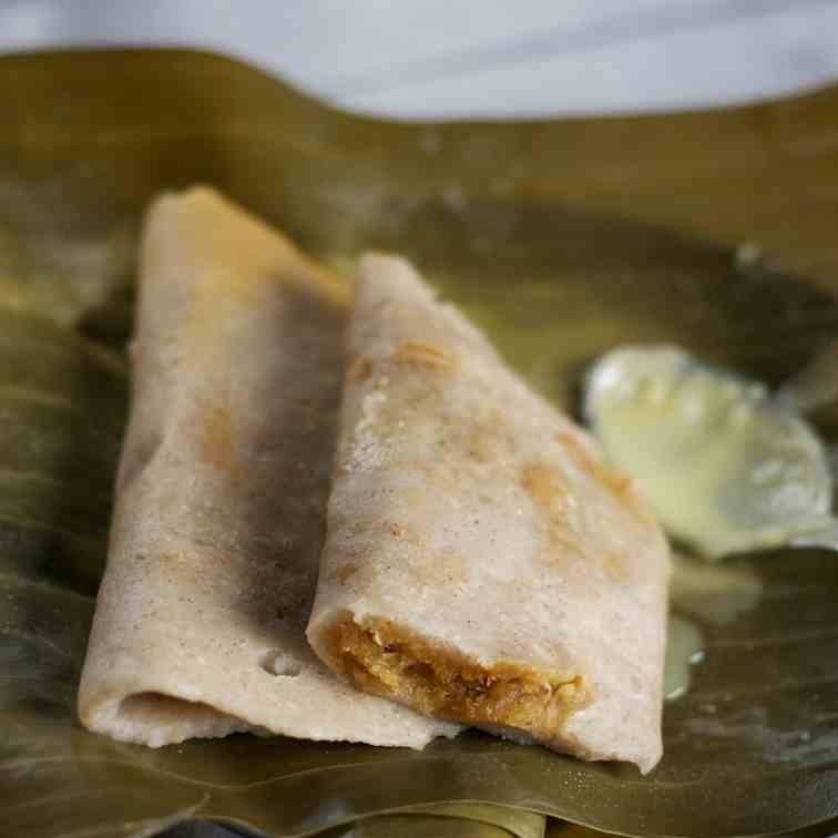 Gatti or steamed rice dumpling