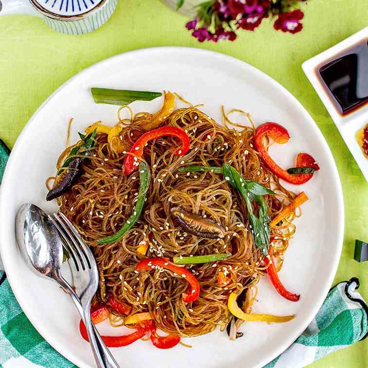 Stir-fried rainbow glass noodles