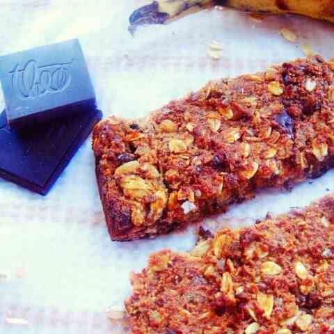 Chocolate Chunk Banana Oat Bars