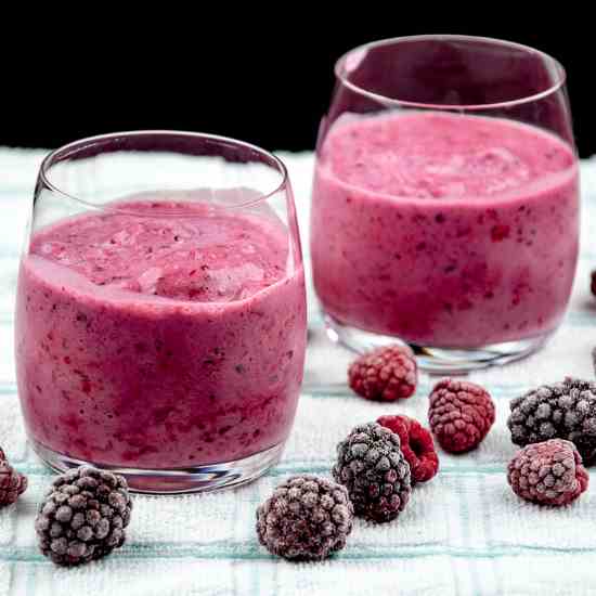 Blackberry and Raspberry Smoothie