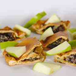 Blood sausage pie with onions