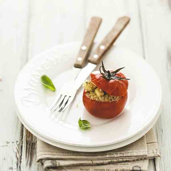 Stuffed tomatoes with tofu 