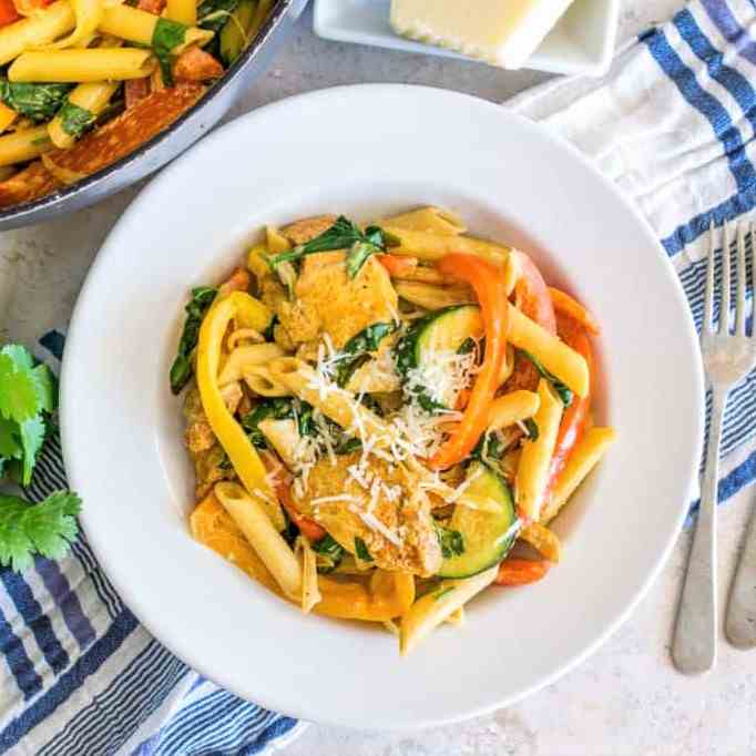 Veggie Loaded Creamy Chicken Fajita Pasta