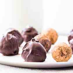 Homemade Chocolate Truffles