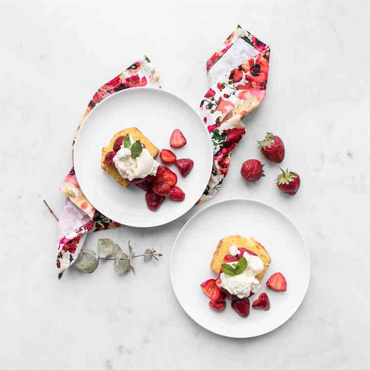 Strawberry Shortcake Cake with Mascarpone