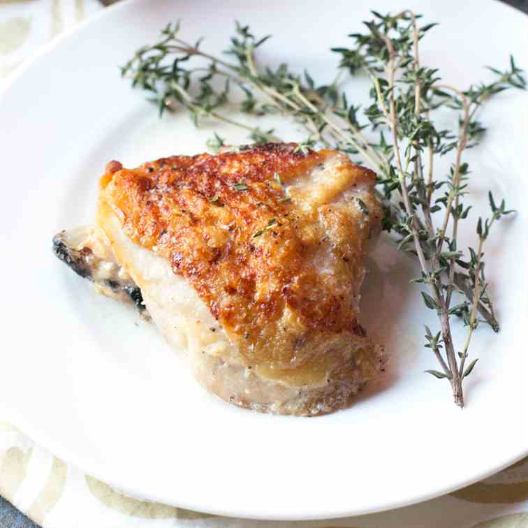 Creamy White Wine Roasted Chicken Thighs