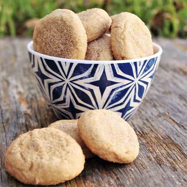 Soft Sugared Maple Cookies