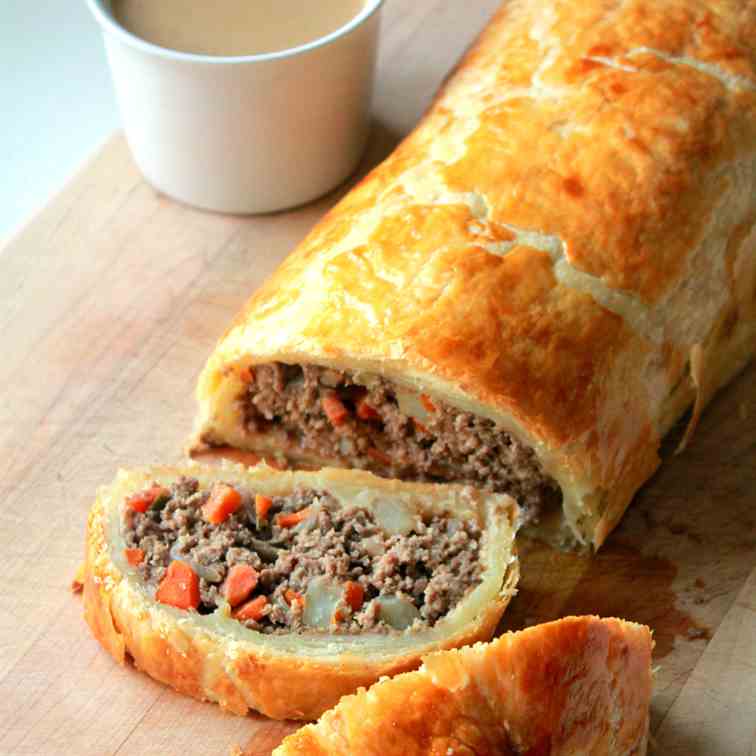 Minced beef wellington