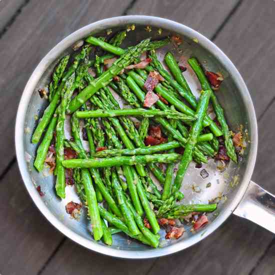 Asparagus with bits of bacon