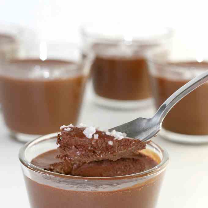 Chocolate mousse made with water