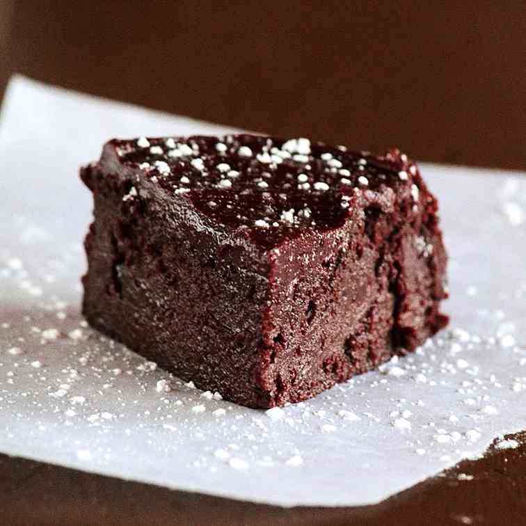 Flourless Chocolate Rum Cake