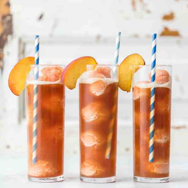 Peach Tea Ice Cream Floats