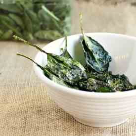 Baked Spinach Chips