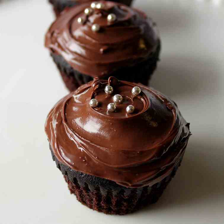 Quick Chocolate Cupcake with Nutella