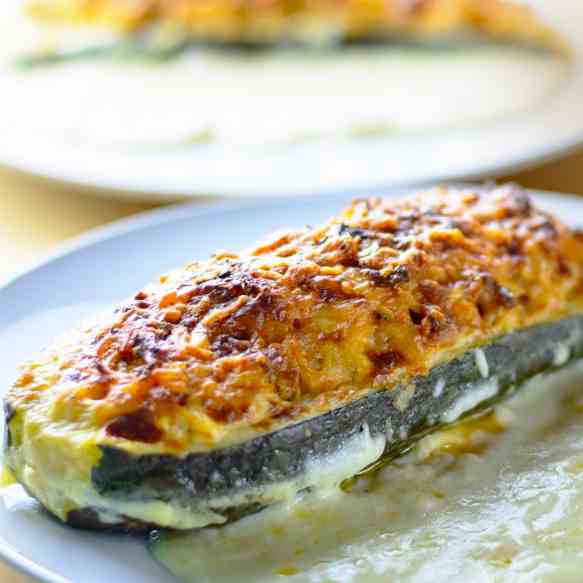 Stuffed zucchini boats