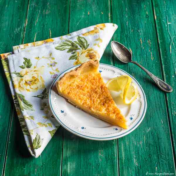 Simple lemon tart