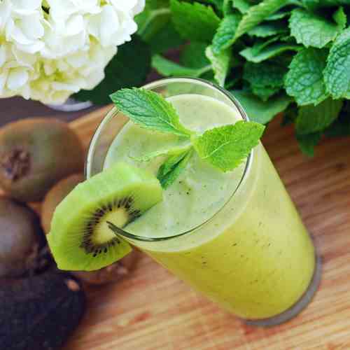 Kiwi & Avocado Smoothie