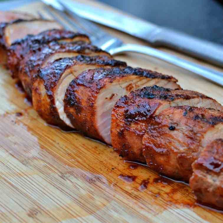 Dry Rub Grilled Pork Tenderloin