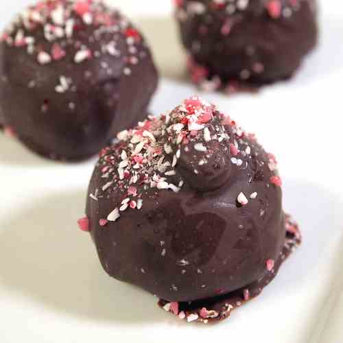 No Bake Peppermint Cake Balls