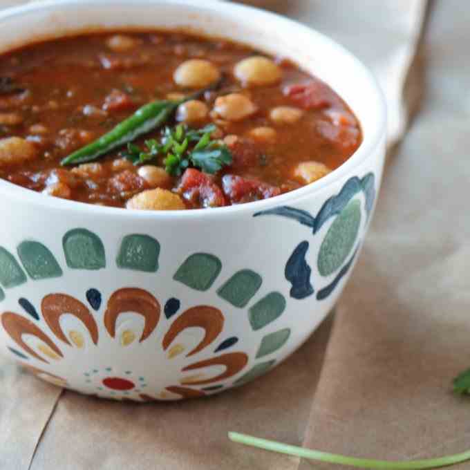 Mexican Tomato Bean Soup