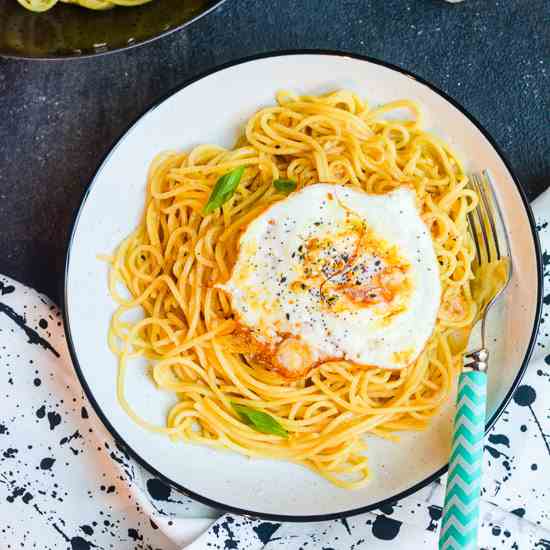 Simple Garlic Noodles-