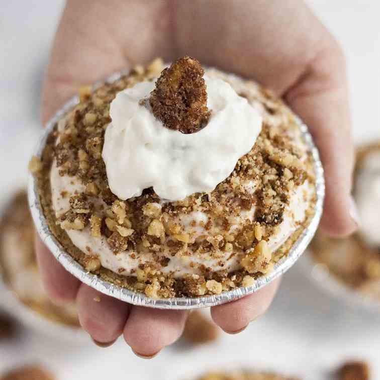 No-Bake Pumpkin Cheesecake Mini Pies