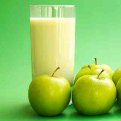 Healthy Coconut Oil Green Apple Juice