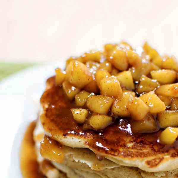 Apple Cinnamon Pancakes