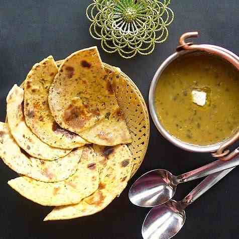 Dal Bukhara with Khasta Missi Roti