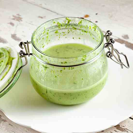 Green tahini salad dressing