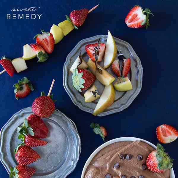 Creamy Chocolate Fondue Dip