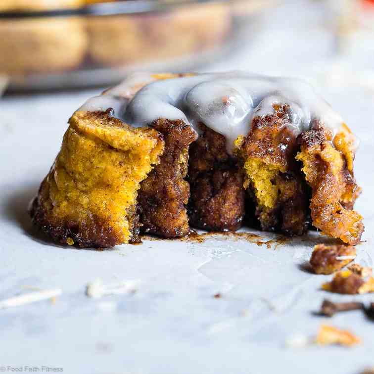 Vegan Pumpkin Spice Cinnamon Rolls