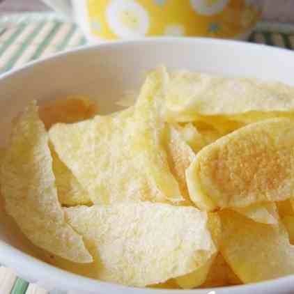 Easy Microwaved Potato Chips