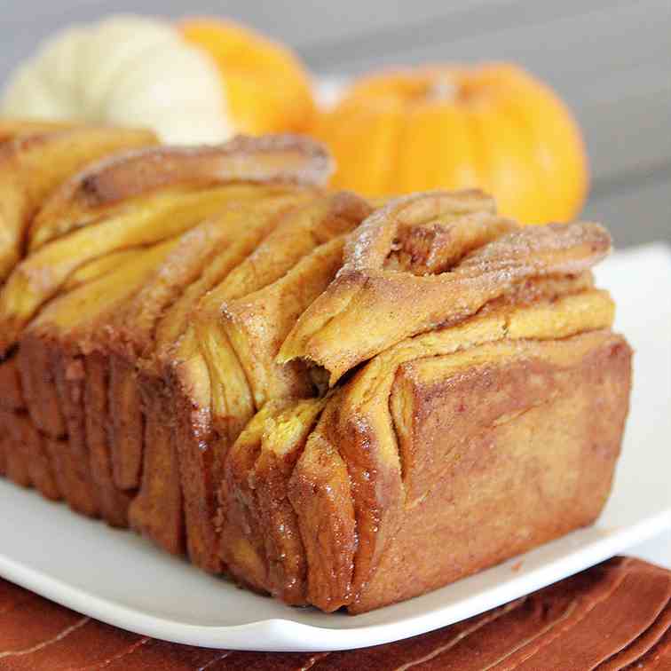 Pumpkin Spice Pull Apart Bread