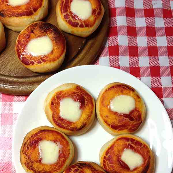 Little Pizzas (authentic italian recipe)