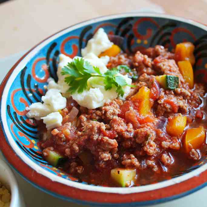 Bulgur with Minced Meat in Tomato Sauce