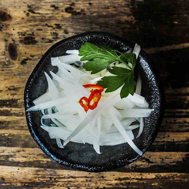 Quick Pickled Daikon Radish