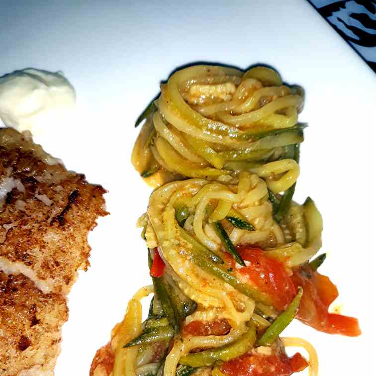Zoodles with Cream Sauce and Tomatoes