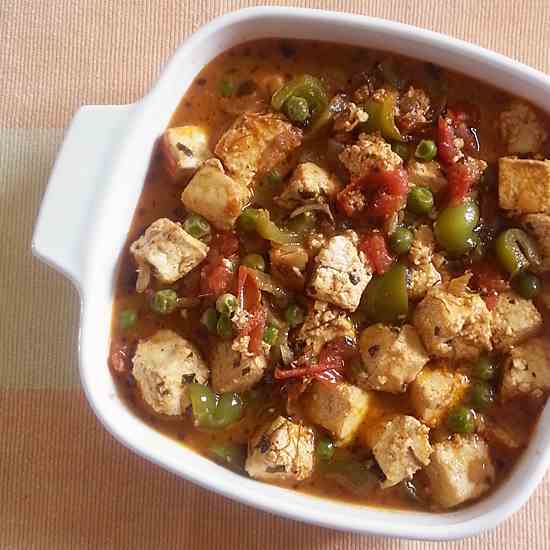 Paneer Peas Capsicum Curry