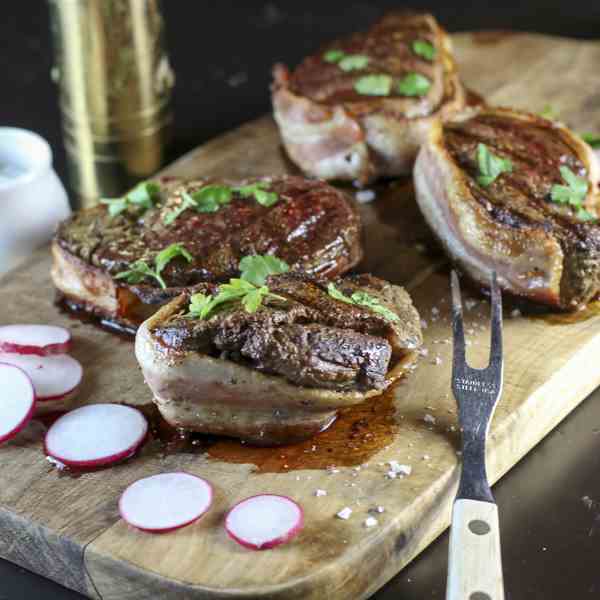 Bacon-wrapped filet mignon