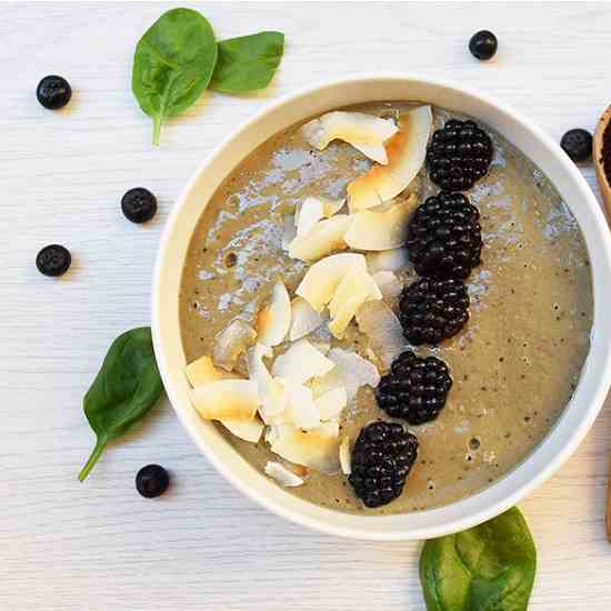 Detoxifying Acai Bowl Recipe