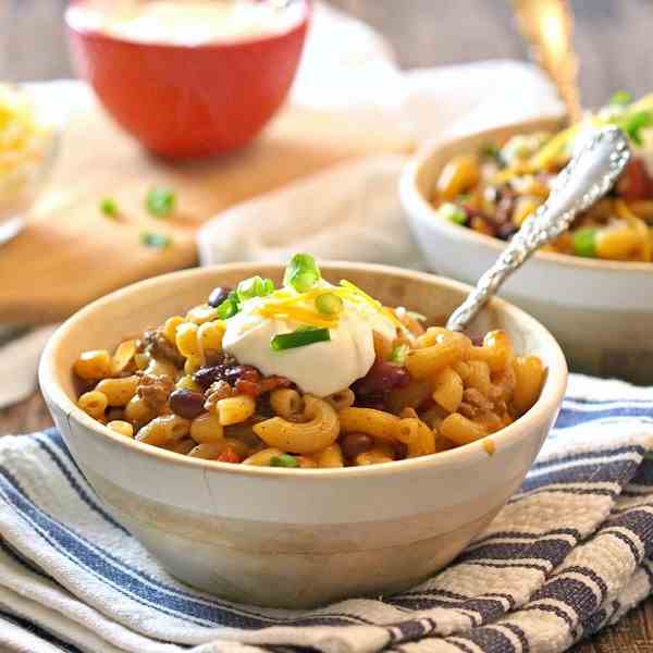 Loaded Chili Macaroni and Cheese