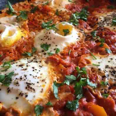Middle Eastern egg - tomato dish