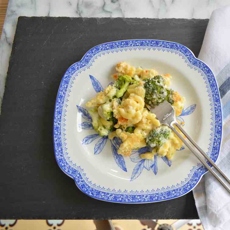 Broccoli Macaroni and Cheese