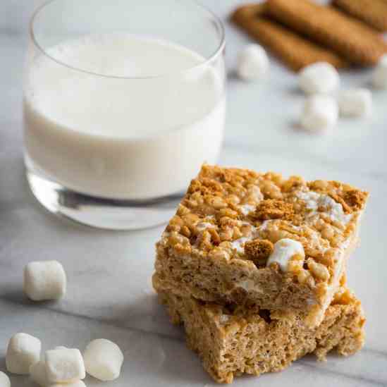 Biscoff Marshmallow Treats