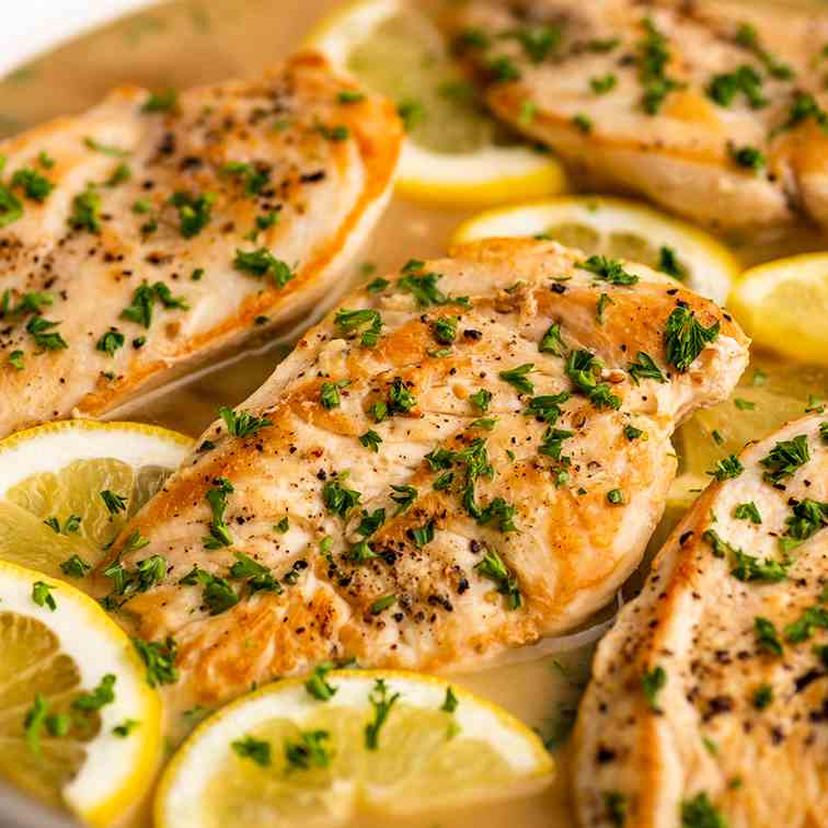 Chicken in White Wine Lemon Butter Sauce