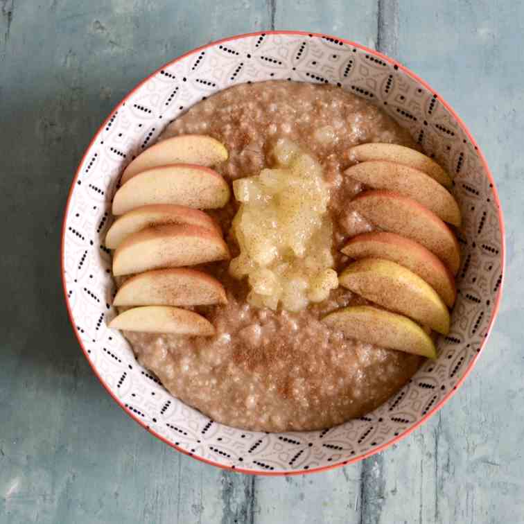 Cinnamon Apple Oatmeal